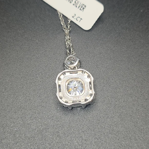 ✨ 2CT Moissanite Cushion Halo Pendant – S925 Sterling Silver (18”) - Picture 6 of 7